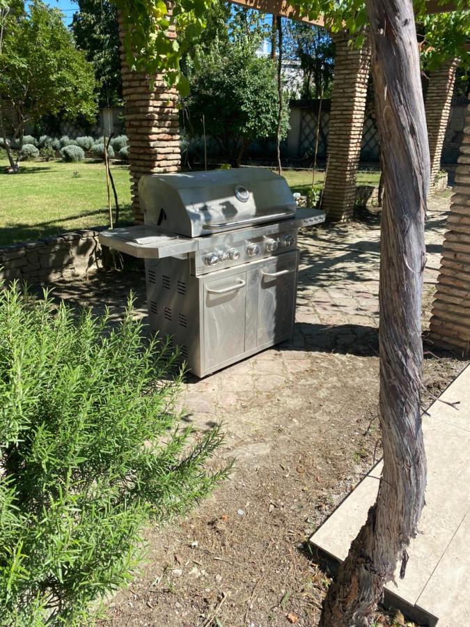 Willa Rare House With Garden Tbilisi Zewnętrze zdjęcie